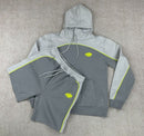 Conjunto Synaworld Pipe Hoodie & Shorts Cinza